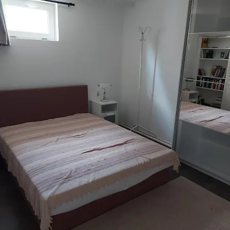 2+2szemelyes Apartman Kerttel Apartament Székesfehérvár